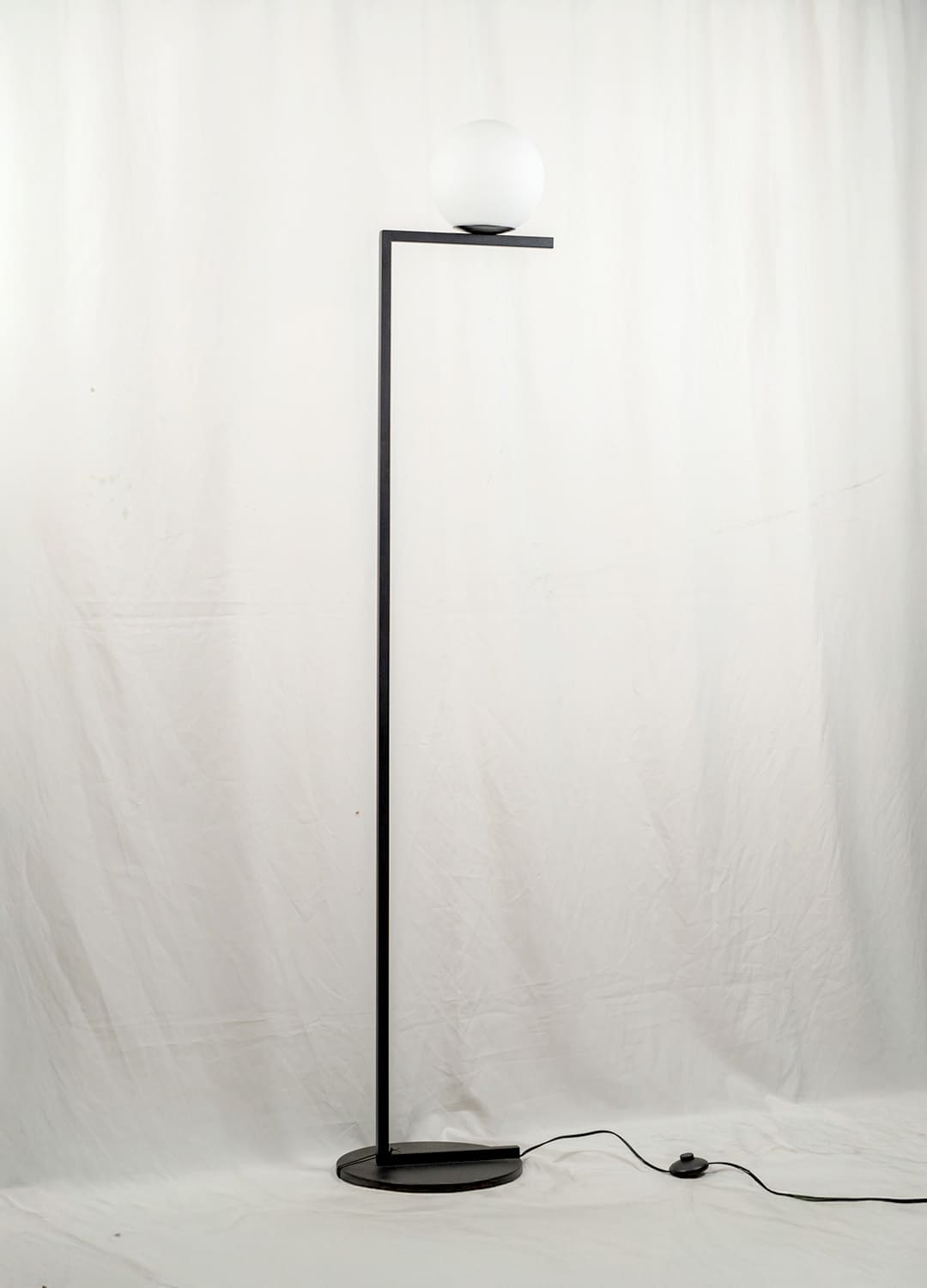 LÁMPARA DE PISO LIORA - Image 4