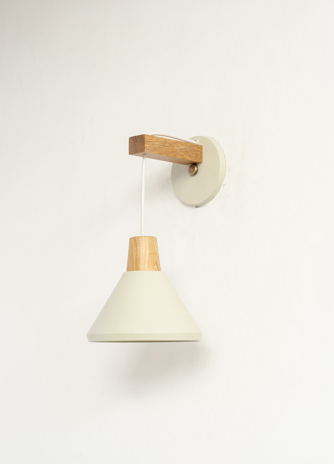 APLIQUE DE PARED ISIS MADERA
